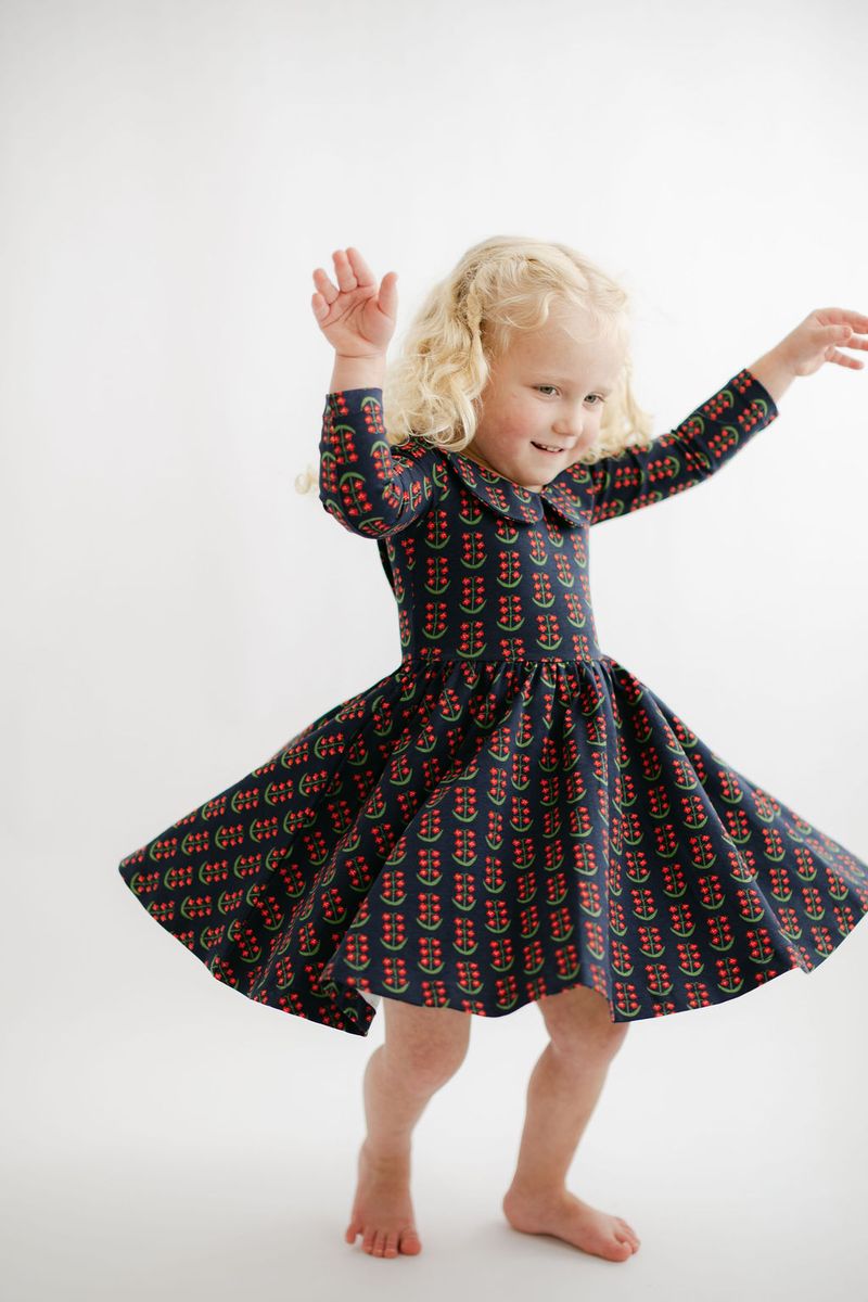 3/4 Sleeve Twirl Dress in Navy Floral Collared