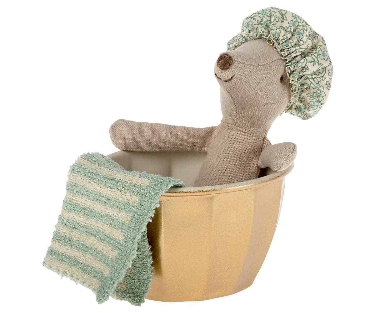 Maileg Big Sister Wellness Mouse Mint plush toy with detailed features and soft fabric, designed for children and collectors.