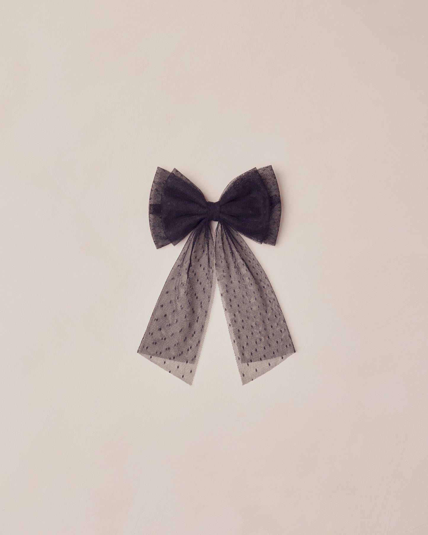 Black Alice Bow