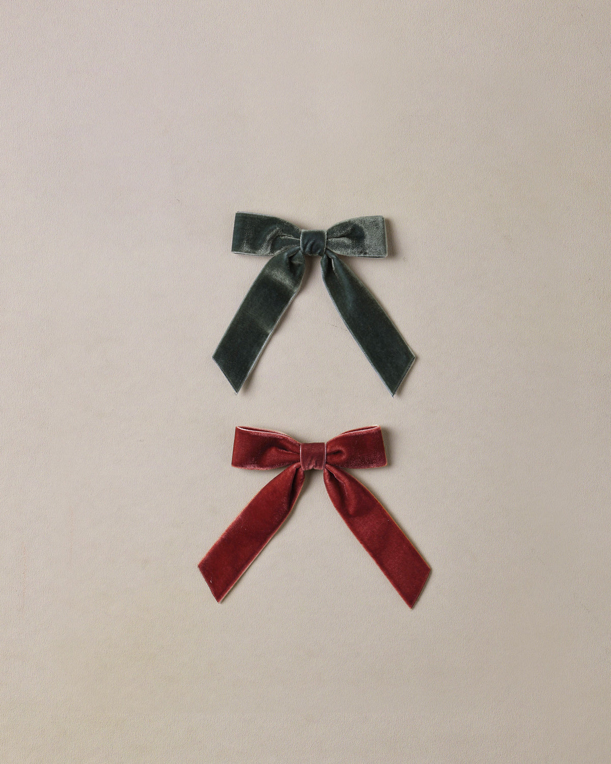 Green,Ruby Velvet Bows Set