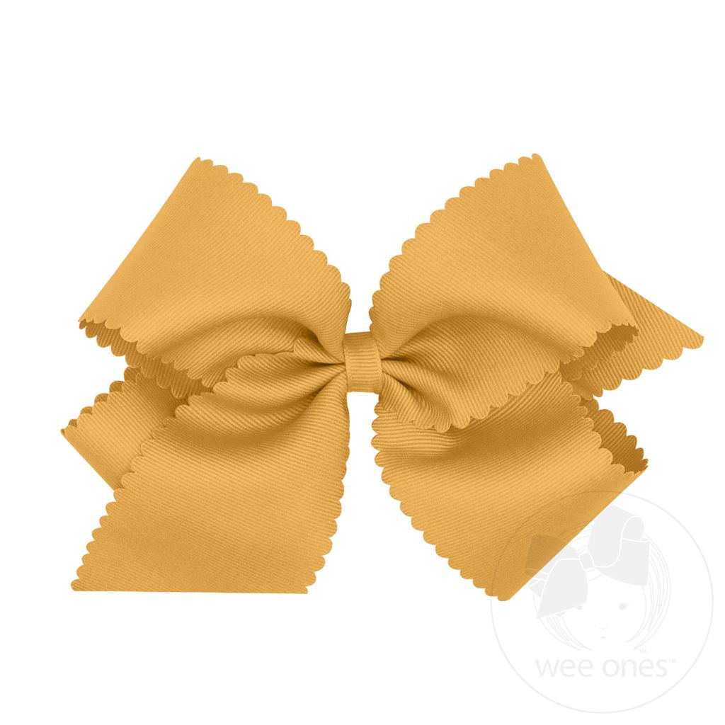 Medium grosgrain hair bow with scalloped edge from wee ones, featuring a stylish, feminine accessory for children's hair.