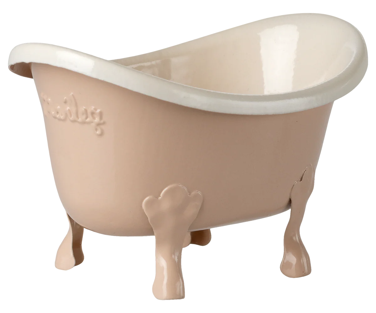 Maileg Mouse Bathtub in rose color, vintage-style toy for children, featuring a small, detailed ceramic bathtub with a mouse figure.