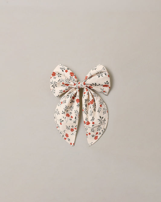 Holly Vines Everly Bow
