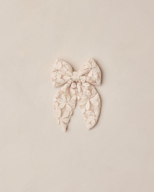 Embroidered Daisy Everly Bow