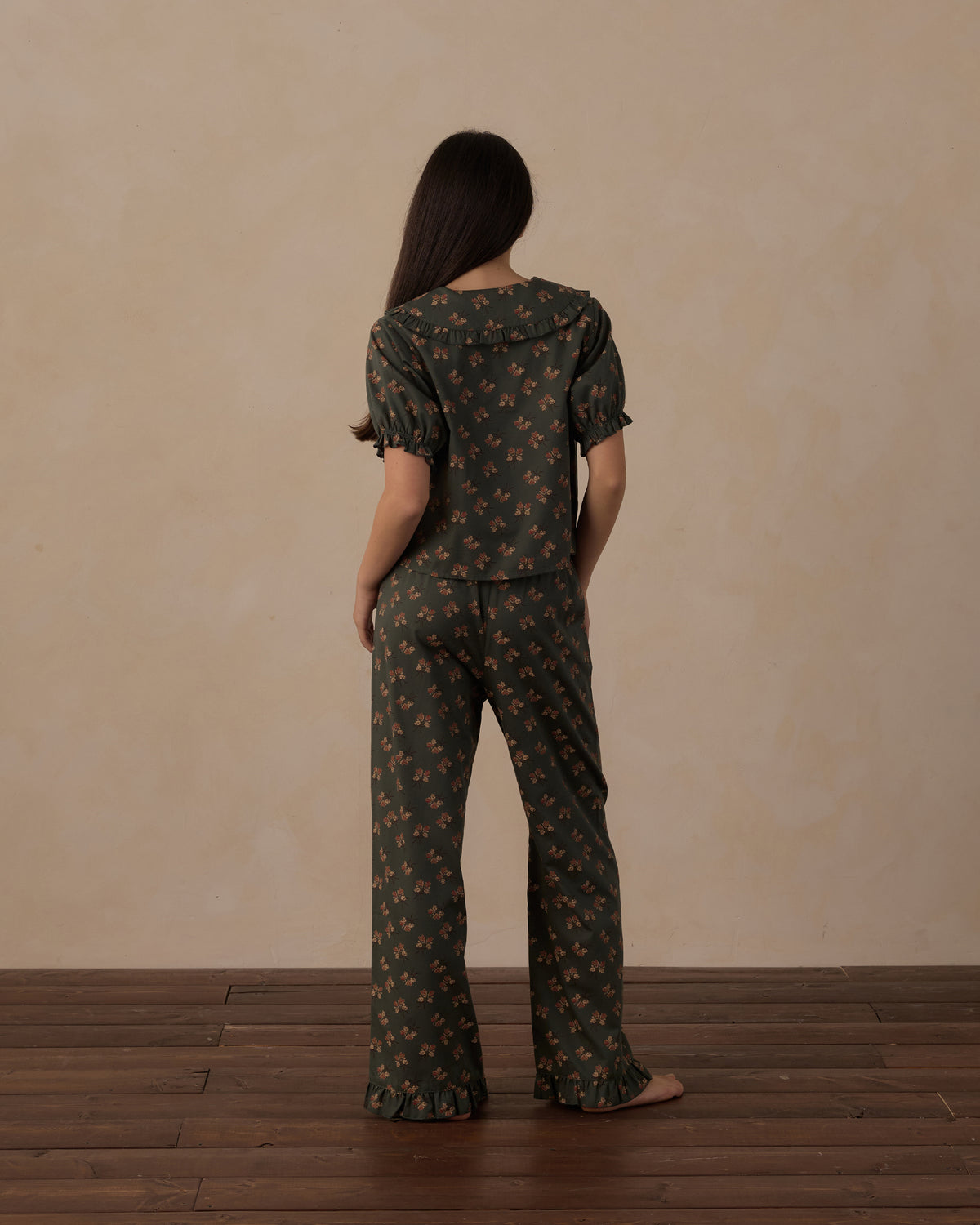 Teen Evergreen Bouquet Ruffle Pajamas