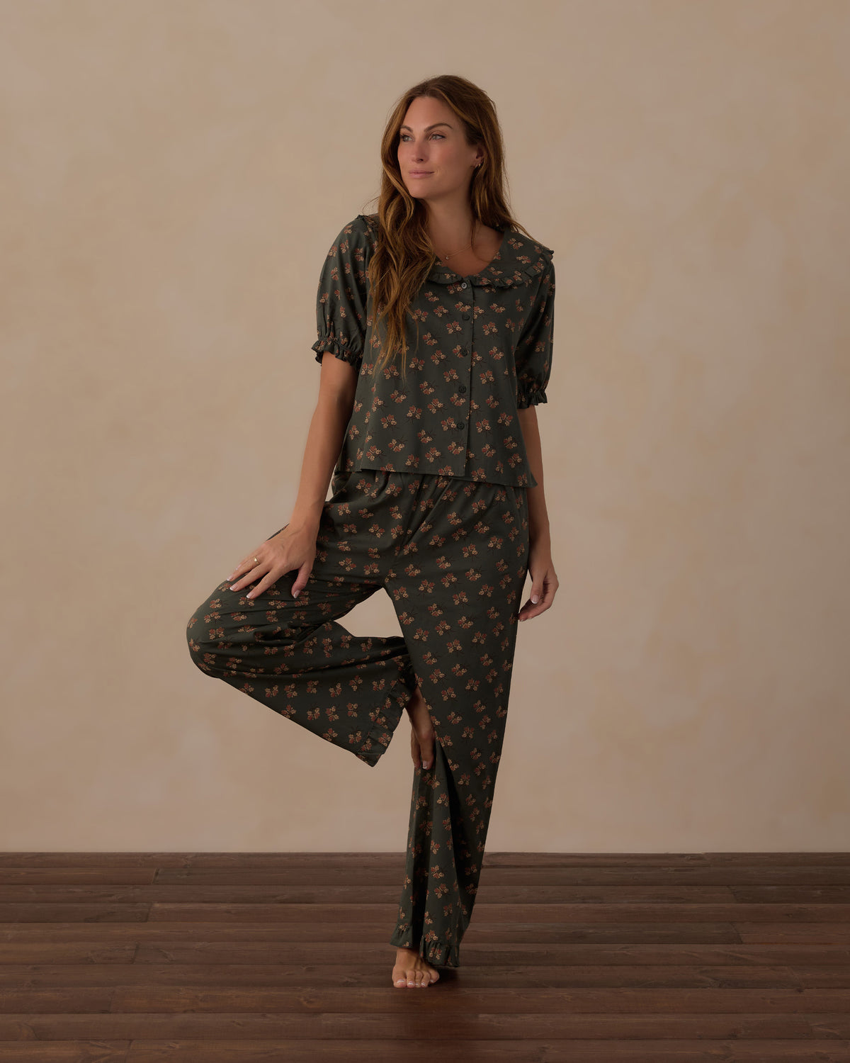 Women's Evergreen Bouquet Ruffle Pajamas