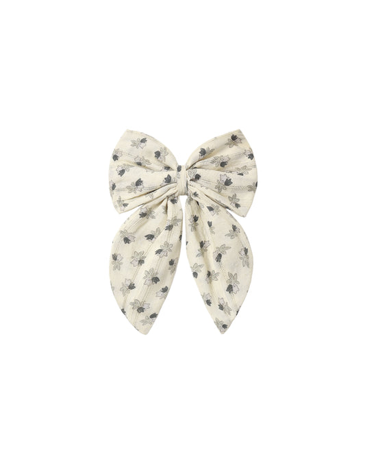 Natural vintage floral oversized bow by Rylee & Cru, featuring soft fabric and large decorative design.