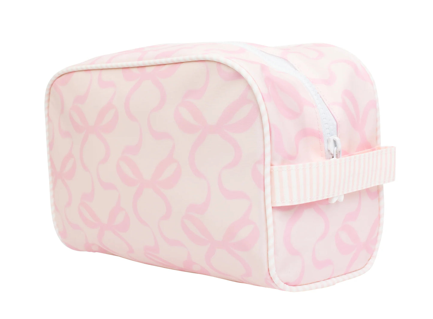 Apple of My Isla - The Dopp Kit