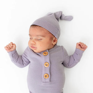 Kyte Baby - Ribbed Knotted Gown with Hat Set - Haze