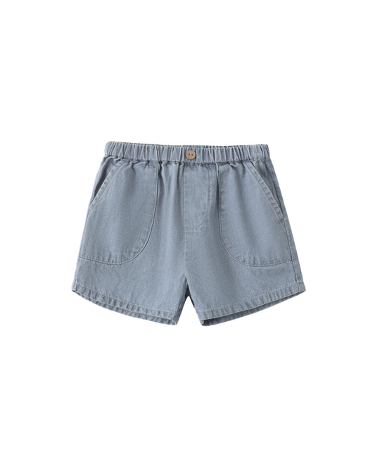 Quincy Mae chambray utility shorts with pockets and relaxed fit, styled for casual wear.