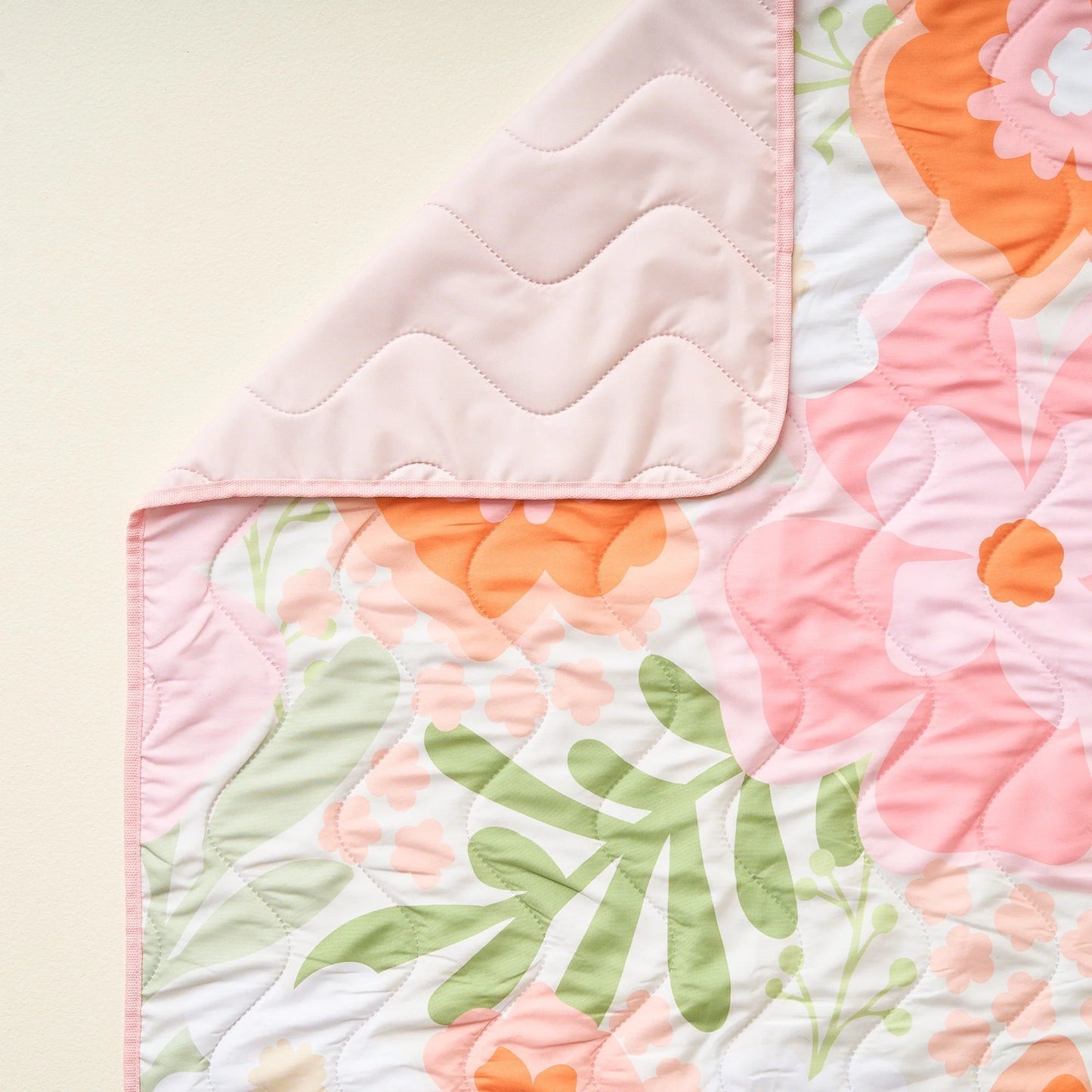 The Darling Effect - Beyond Blooms Pink Orange On-the-Go Quilted Picnic Blanket