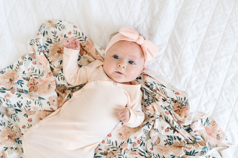 
            
                Load image into Gallery viewer, Copper Pearl - Newborn Knotted Gown - Blush
            
        